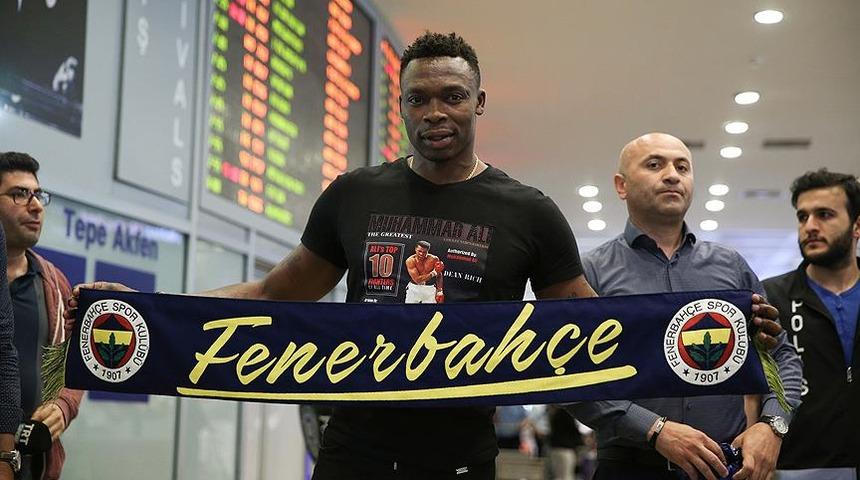 Carlos Kameni, Fenerbahçe'den ayrıldı!