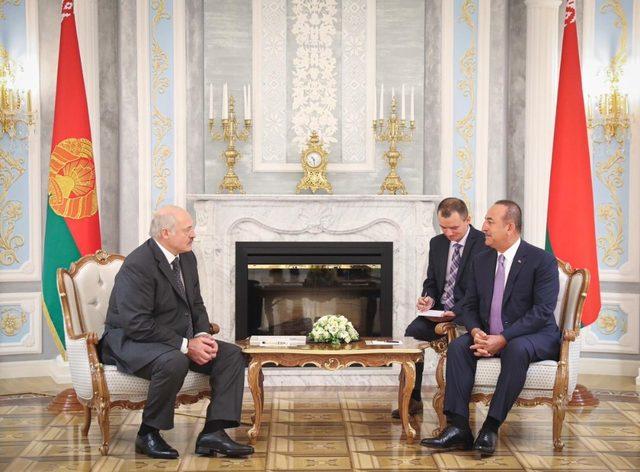 Dışişleri Bakanı Çavuşoğlu, Belarus Cumhurbaşkanı Lukashenko tarafından kabul edildi