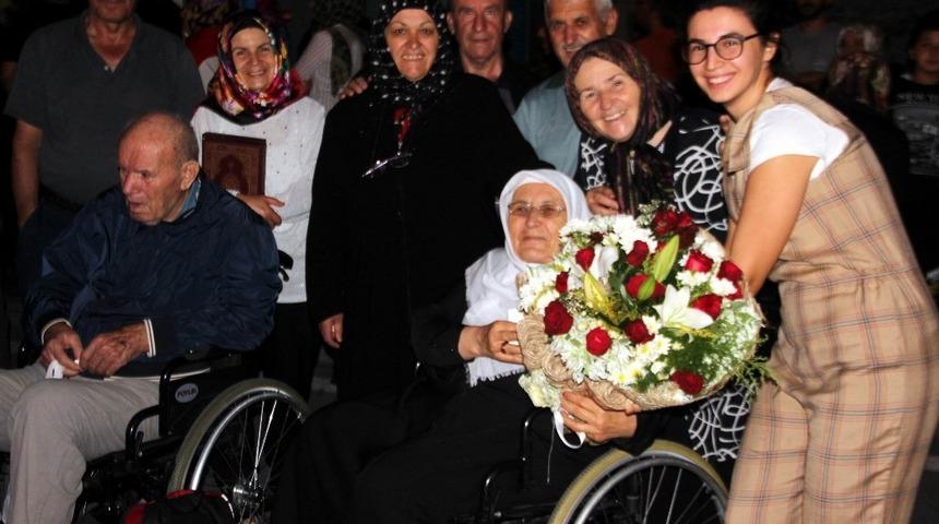 İlk hac kafilesi yurda döndü