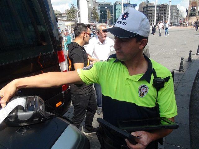 (Özel) Taksim’de taksicilere şok uygulama