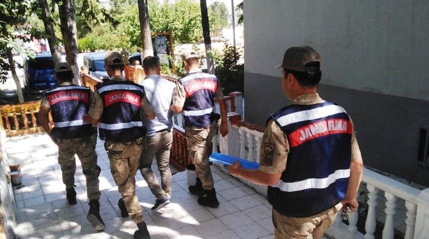 Aranan şahıs yakalandı