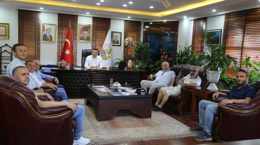 Sapancaspor&rsquo;dan Başkan &Ouml;zen&rsquo;e ziyaret