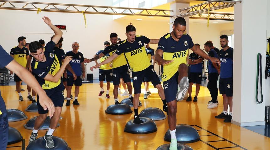 Fenerbahçe salonda çalıştı