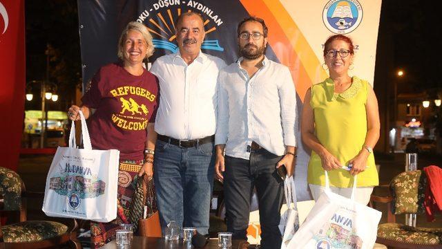 Melda Onur: “Farklılıklarla yaşamayı öğrenmeliyiz”