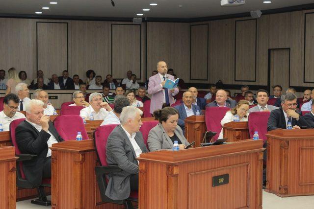 B&uuml;y&uuml;kşehir Belediye Meclis &Uuml;yesi Şahin: &ldquo;CHP&rsquo;li belediyeler &uuml;cretsiz okul servisi s&ouml;z&uuml;n&uuml; tutmalı&rdquo; 2