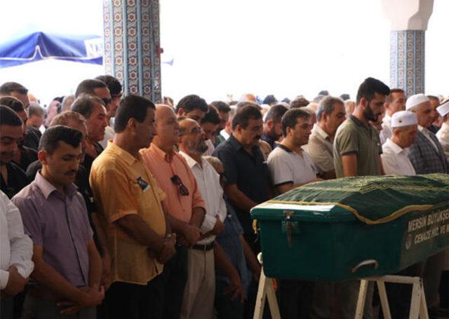 Ünlü sanatçı Selahattin Özdemir e veda 4