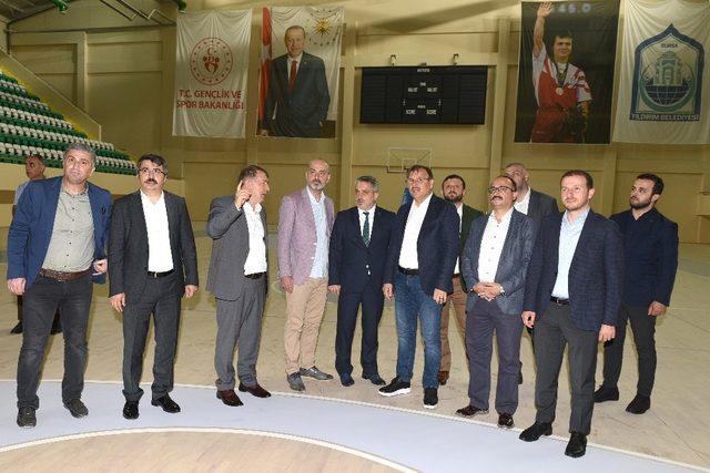 Naim Süleymanoğlu’na AK Parti heyetinden tam not