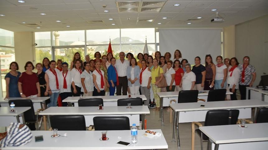 Aydın CHP&rsquo;nin kadınları S&ouml;ke&rsquo;de toplandı