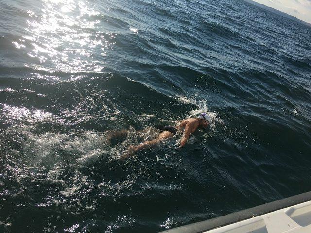 Mersin&rsquo;den Kıbrıs&rsquo;a y&uuml;zecekler 1