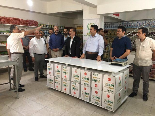 Elazığ’da ihtiyaç sahiplerine özel ‘Hayır Marketi’