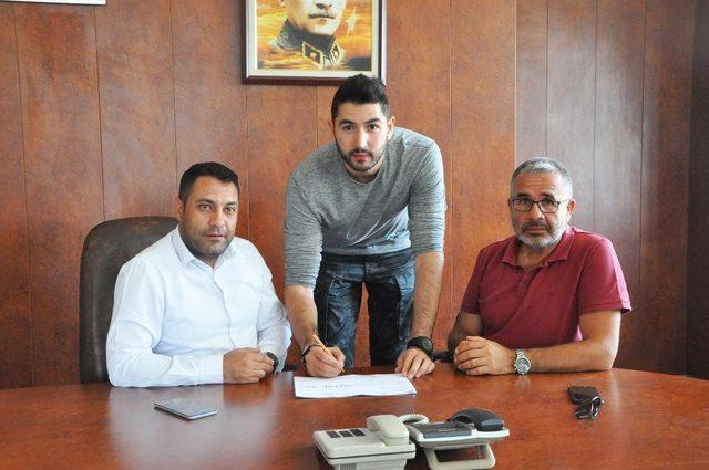 Sorgun Belediyespor’da toplu imza töreni