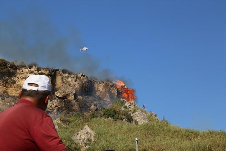 Antalya'da iki bölgede yangın! Antik kent tehdit altında G2