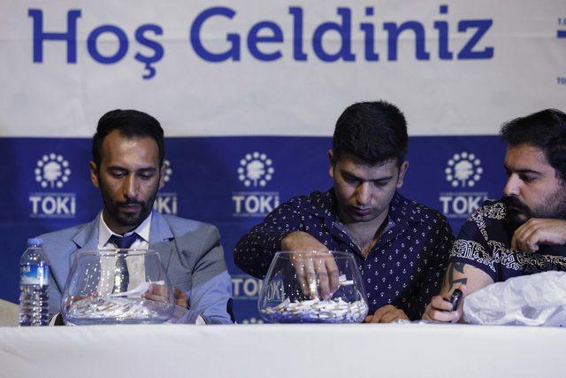 Ankara'da TOKİ konutları için kura heyecanı yaşandı