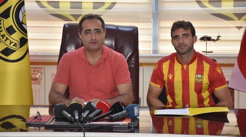 Yeni Malatyaspor Sakıb Aytaç'la 2 yıllık sözleşme imzaladı