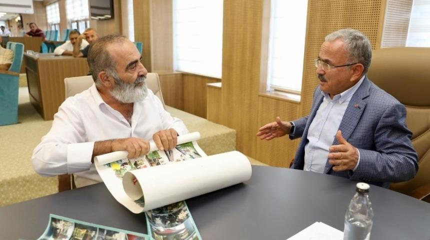 Halk günü dolup taşıyor