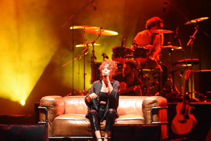 14 sanatçı Emine Bulut’un kızı için şarkılarını seslendirdi! G4