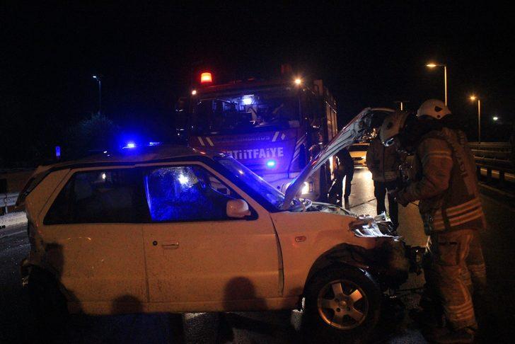 Avcılar E-5’te zincirleme trafik kazası: 1’i ağır 3 yaralı G5