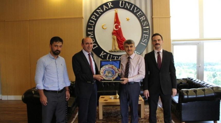 Çavdarhisar protokolünden Rektör Uysal’a ’hayırlı olsun’  ziyareti