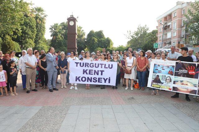 Turgutlu Kent Konseyi ‘Kadına şiddete hayır’ dedi