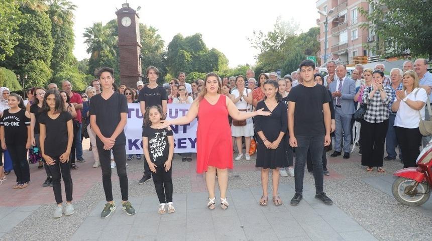 Turgutlu Kent Konseyi ‘Kadına şiddete hayır’ dedi