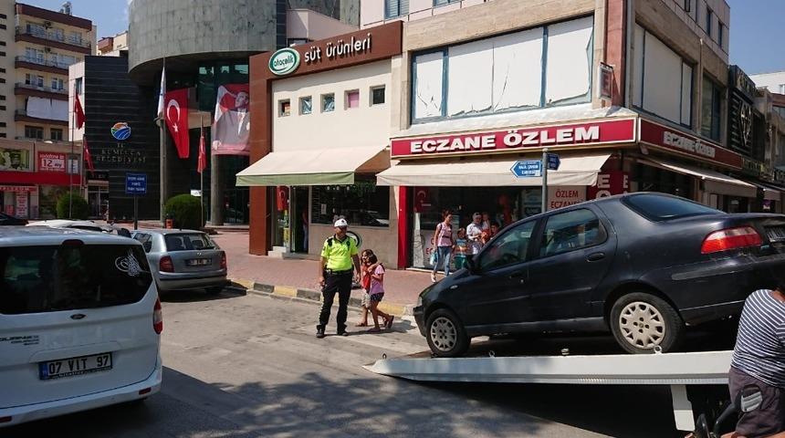 Kumluca&rsquo;da kurallara uymayan ara&ccedil;lar &ccedil;ekilecek