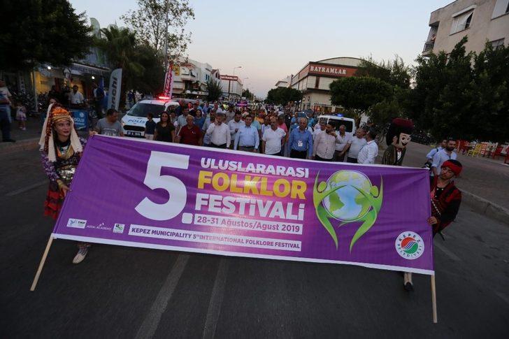 Kepez’in 5. Uluslararası Folklor Festivali başladı G2