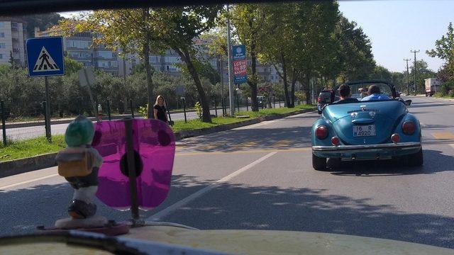 Klasik Volkswagenlere gözü gibi bakıyor