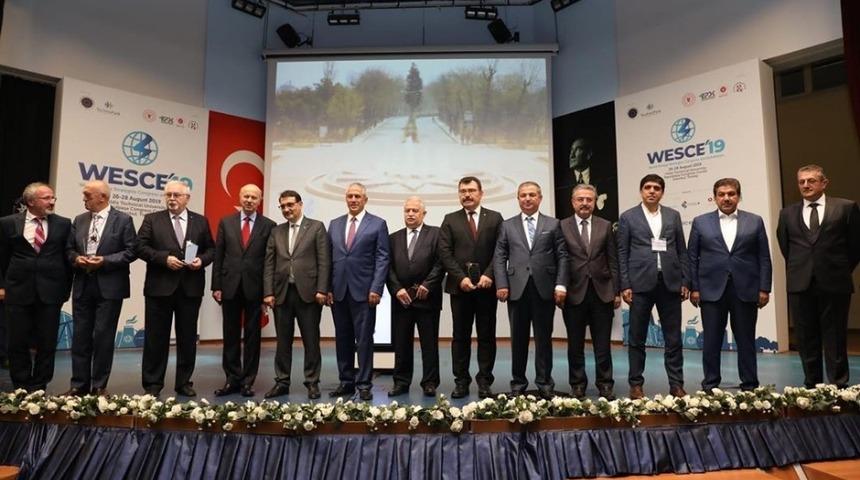 Rektör Alma, Dünya Enerji Stratejileri Kongresi ve Fuarı’na katıldı