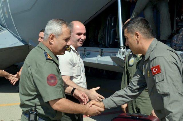 Türk Hava Kuvvetleri’nin uçuş ekibi Azerbaycan’a geldi