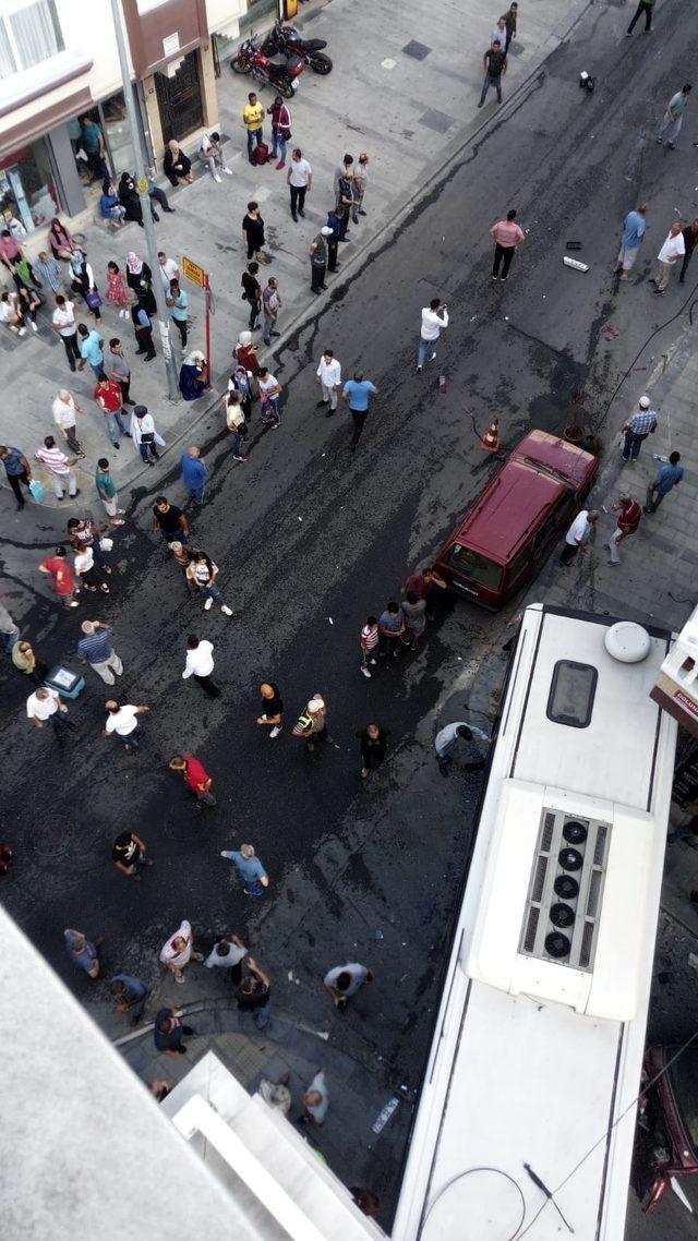 Gaziosmanpaşa'da özel halk otobüsü kazası: 5 yaralı