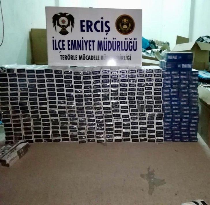 Hurda yığınlarının arasında 5 bin 450 paket kaçak sigara ele geçirildi G2