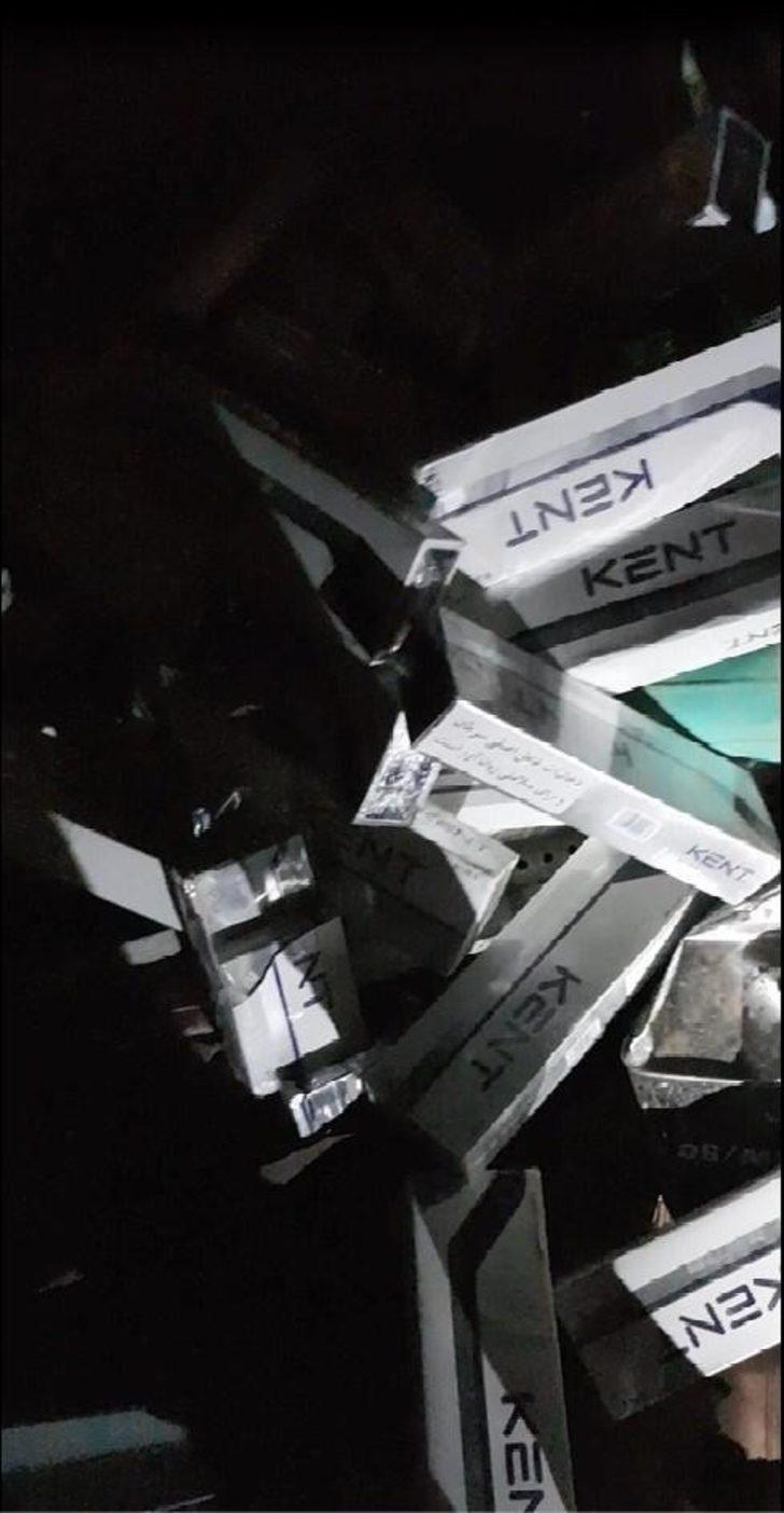 Hurda yığınlarının arasında 5 bin 450 paket kaçak sigara ele geçirildi G4