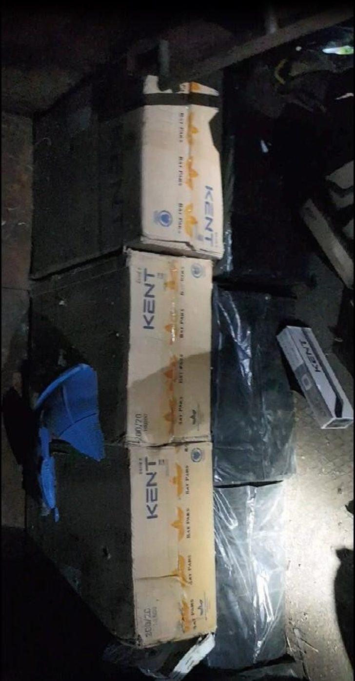 Hurda yığınlarının arasında 5 bin 450 paket kaçak sigara ele geçirildi G5