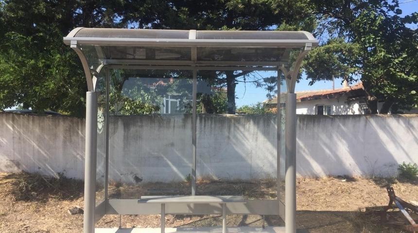 Köylere kütüphaneli akıllı durak