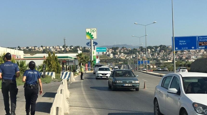 Kuşadası&rsquo;nda &ccedil;eşitli su&ccedil;lardan aranan 2 zanlı yakalandı
