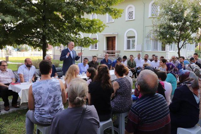 Özlü’nün mahalle ziyaretleri devam ediyor