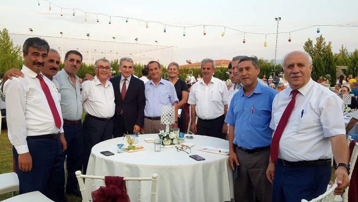 Kaymakam Küçük’ten Nazilli’ye sert veda; “Karikatür ekibi ve işbirlikçilerine hakkımı helal etmiyorum” G2