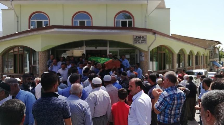 Kazada hayatını kaybeden öğretim görevlisi, son yolculuğuna uğurlandı