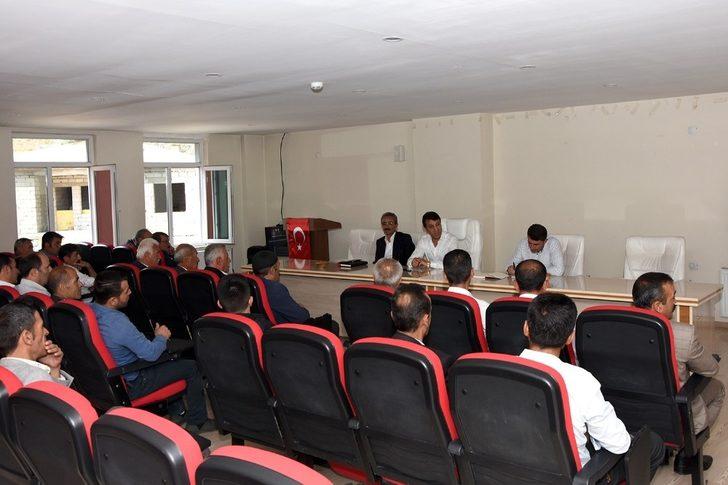 Başkan Şeylan muhtarlarla istişare toplantısı gerçekleştirdi G2