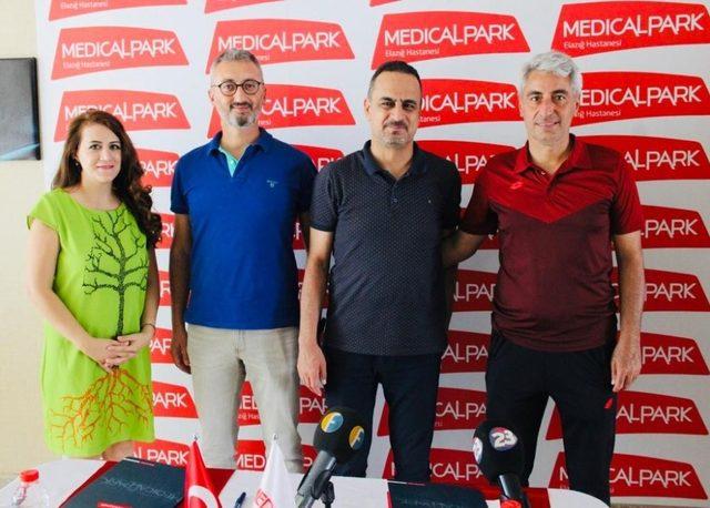 Medical Park, Elazığ Belediyespor’un sağlık sponsoru oldu