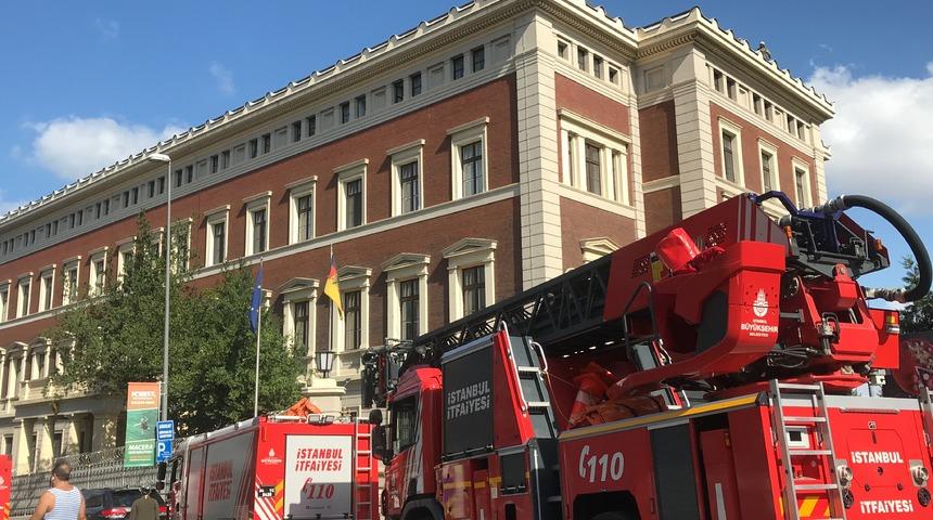 Almanya Başkonsolosluğu'nda yangın alarmı