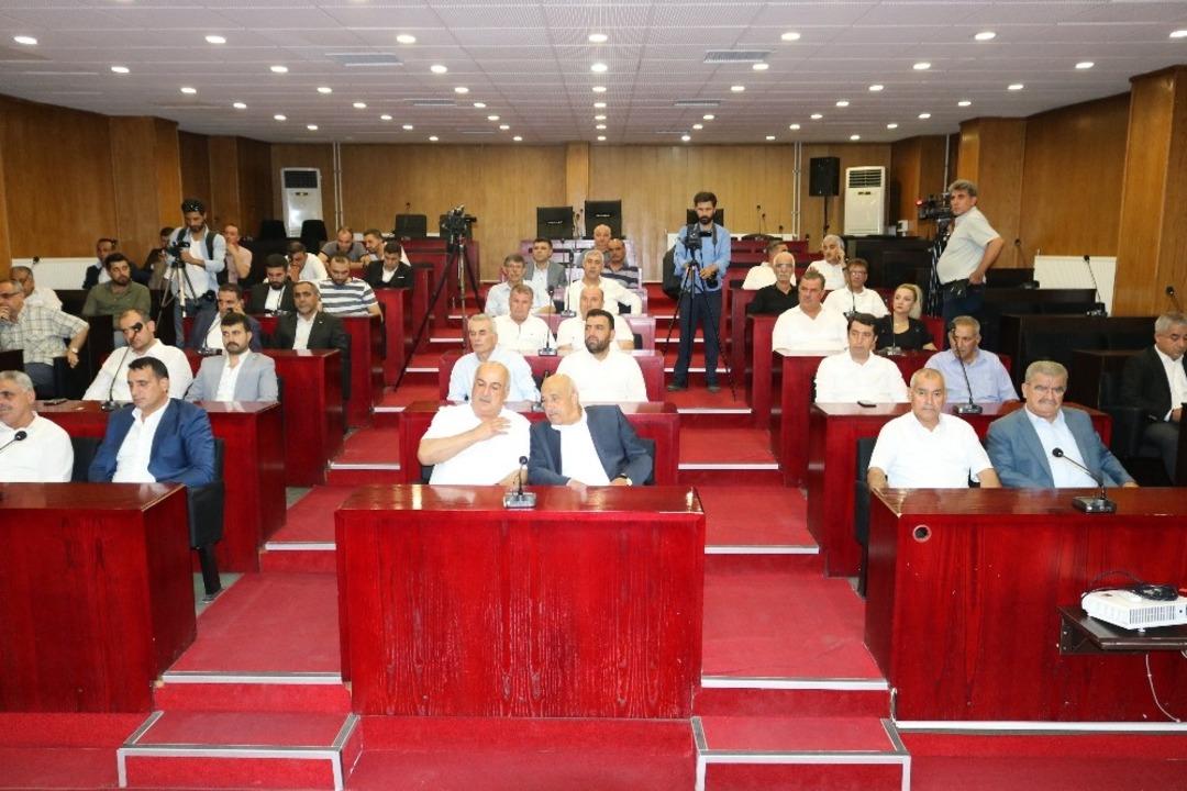 DESOB başkanı ve y&ouml;netiminden kayyuma destek ziyareti