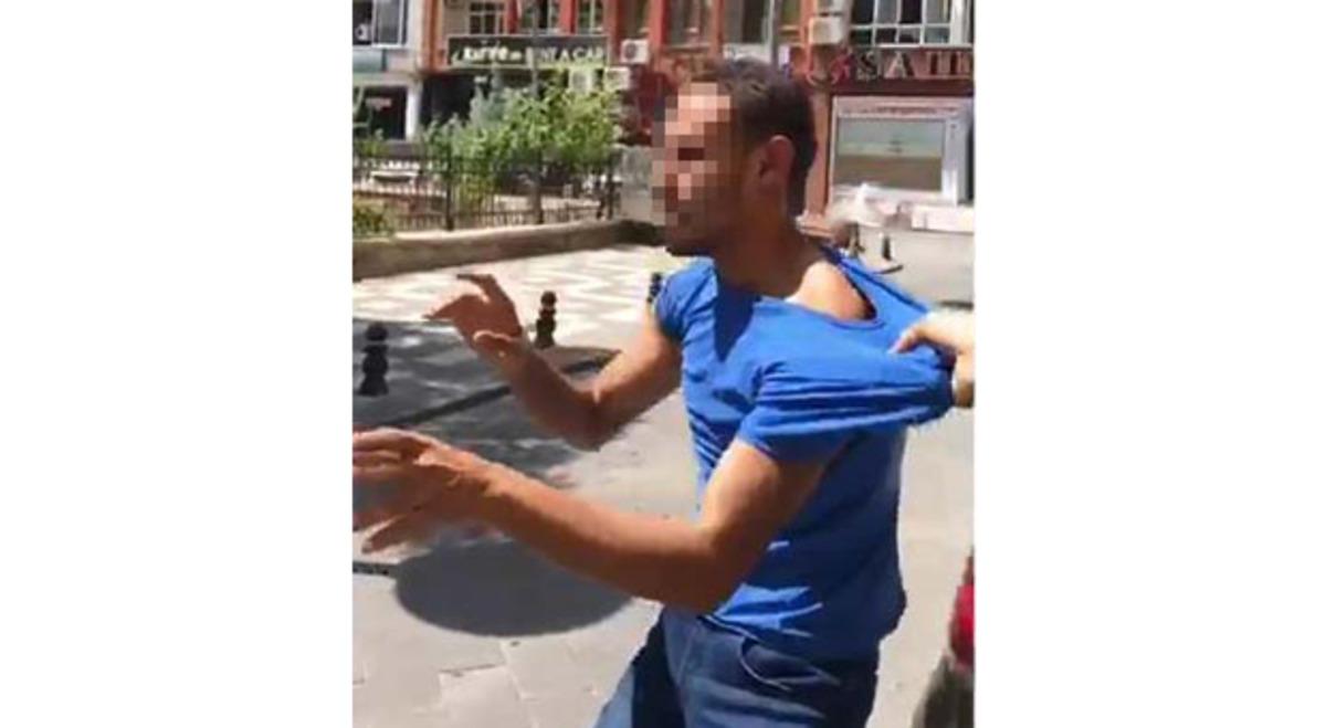 Mendil satan &ccedil;ocuğa taciz iddiası! &Ouml;nce d&ouml;vd&uuml;ler, sonra polise teslim ettiler