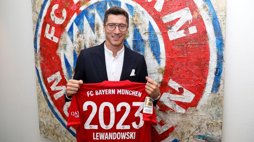 Robert Lewandowski Bayern Münih ile sözleşmesini 2023'e kadar uzattı