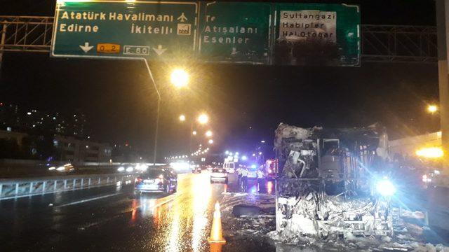 TEM'de otobüs alev alev yandı (Geniş haber)