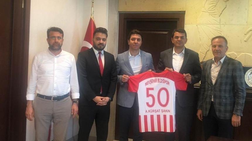 Nevşehir Belediyespor yöneticileri, Başsavcı Şahin’i ziyaret etti