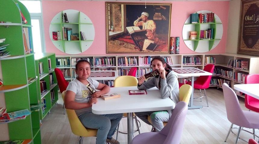 &Ccedil;avdarhisar Halk K&uuml;t&uuml;phanesi 7 bin 500 kitapla hizmet veriyor