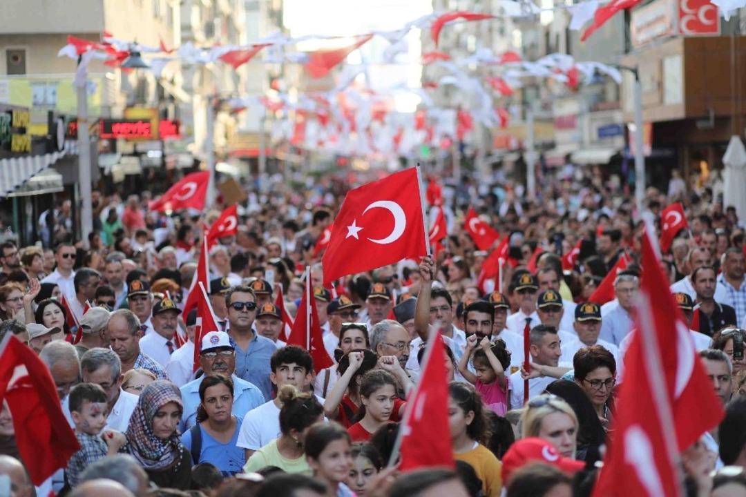 Bayraklı&rsquo;da 30 Ağustos coşkusu