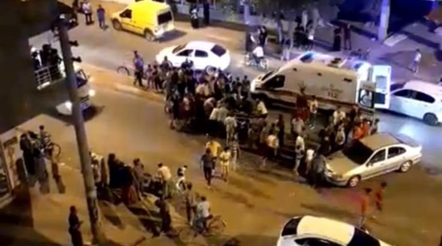 Motosiklet &ccedil;ocuğa &ccedil;arptı: 1 yaralı