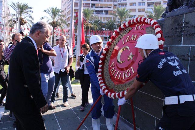 İzmir’de 30 Ağustos Bayramı kutlamaları